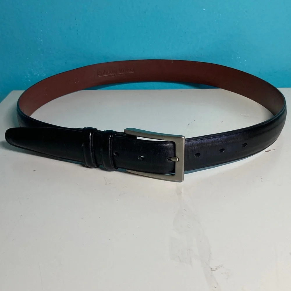 Black Leather Roberto Villini Collezione Belt Size 34 with Solid Brass Buckle